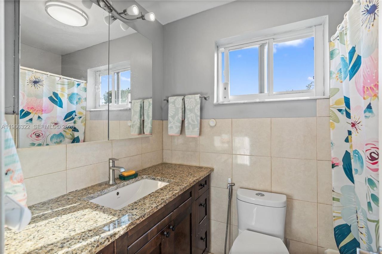 2223 Park Ln , Unit 210, Hollywood, FL 33021 Photo