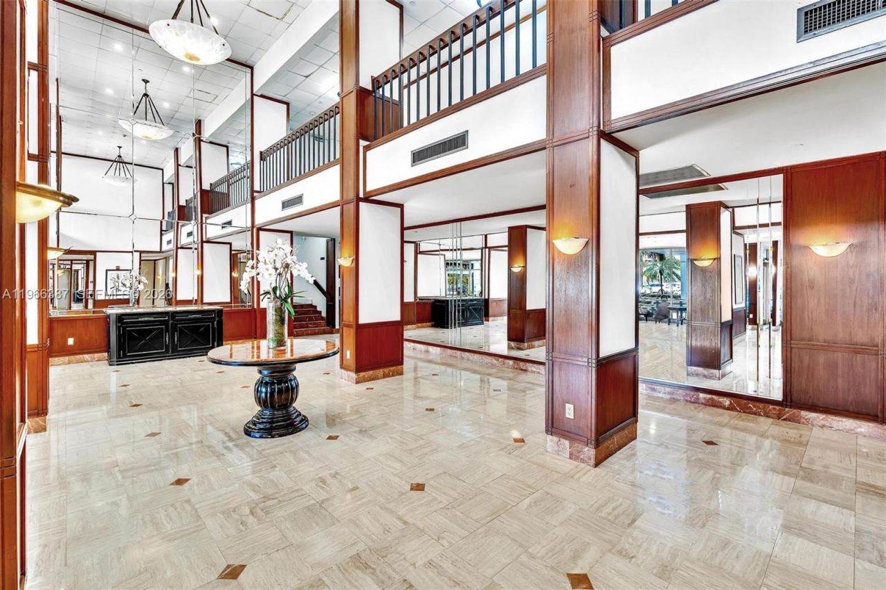 2801 NE 183rd St , Unit 1703W, Aventura, FL 33160 Photo