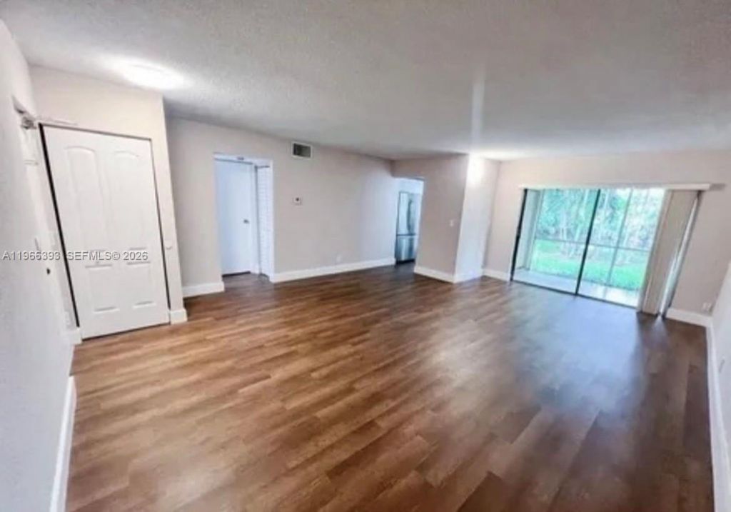 4141 NW 21st St, Unit 103, Lauderhill, FL 33313 Photo