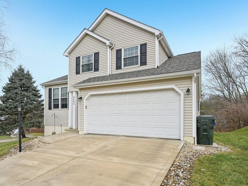 4540 Hidden Ridge Court, Columbus, OH 43230 Photo 3