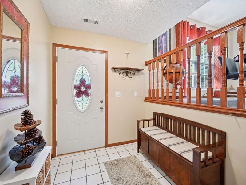 4540 Hidden Ridge Court, Columbus, OH 43230 Photo 6