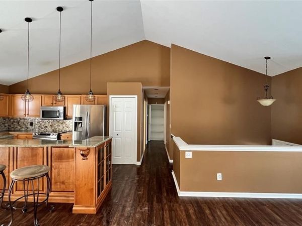 94 EAGLE RIDGE Road, Orion Twp, MI 48360