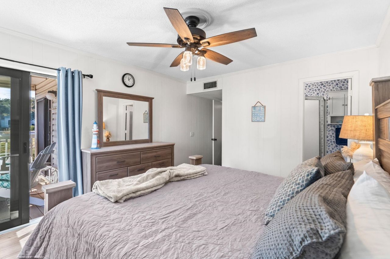 5601 N Ocean Blvd. Photo 24