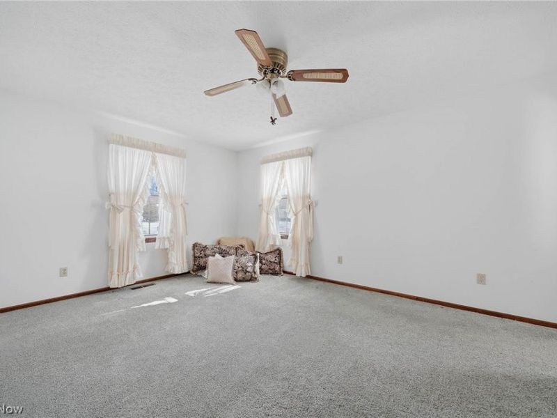 687 Lockwood Road, Barberton, OH 44203 Photo 17