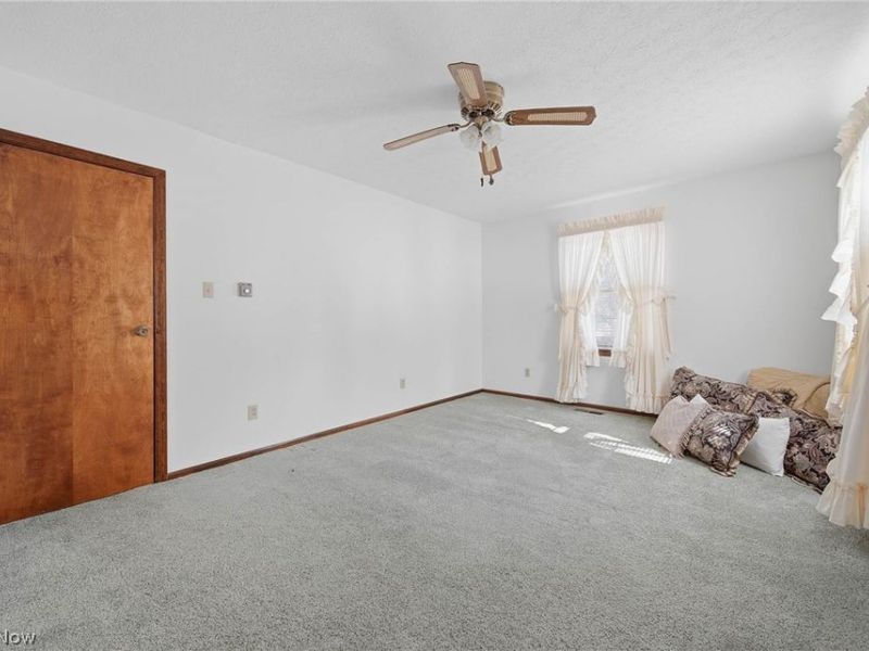 687 Lockwood Road, Barberton, OH 44203 Photo 19