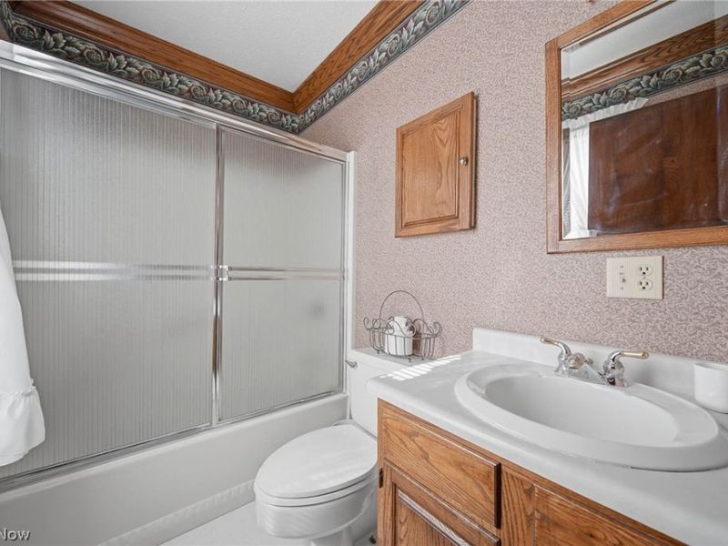 687 Lockwood Road, Barberton, OH 44203 Photo 20