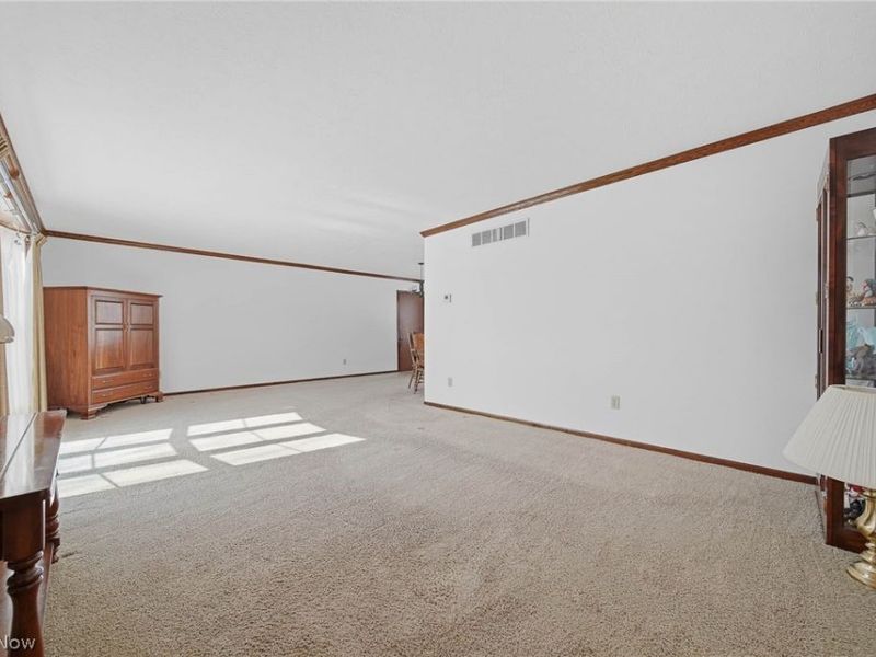 687 Lockwood Road, Barberton, OH 44203 Photo 4