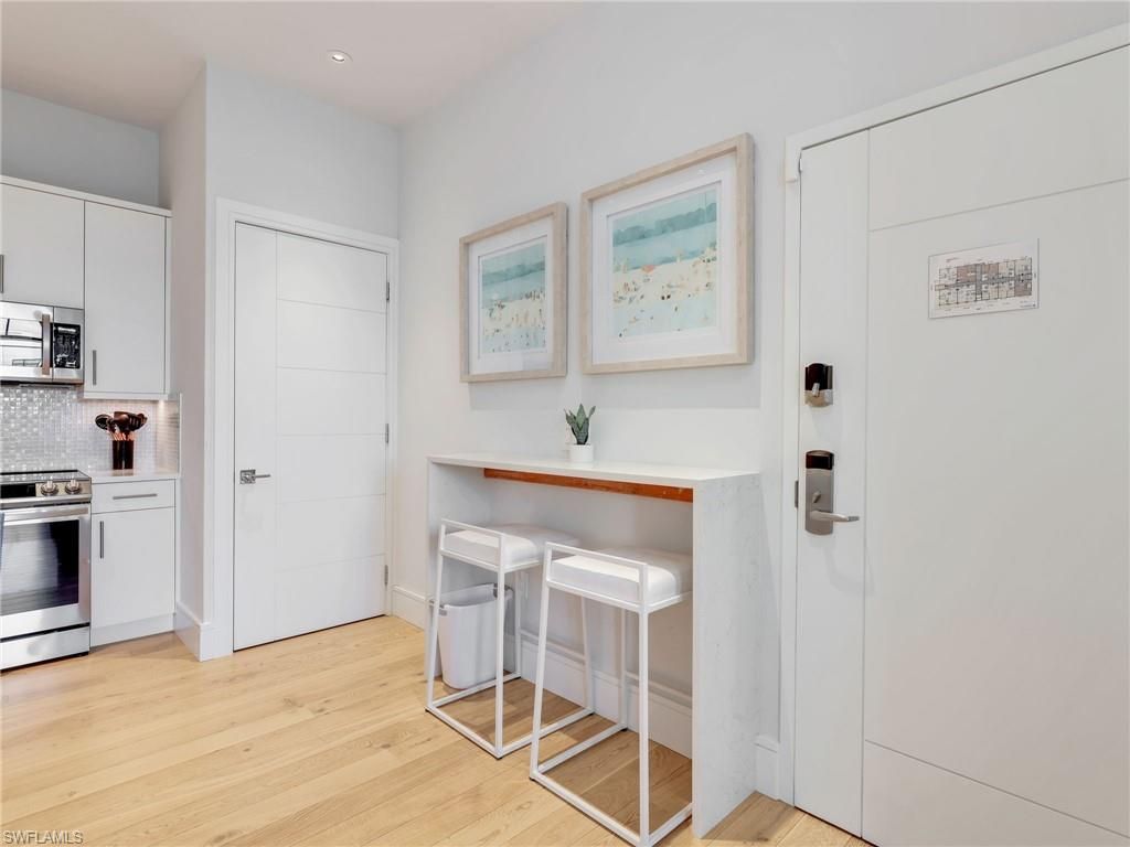 101 8th St S, Unit 201, Naples, FL 34102 Photo