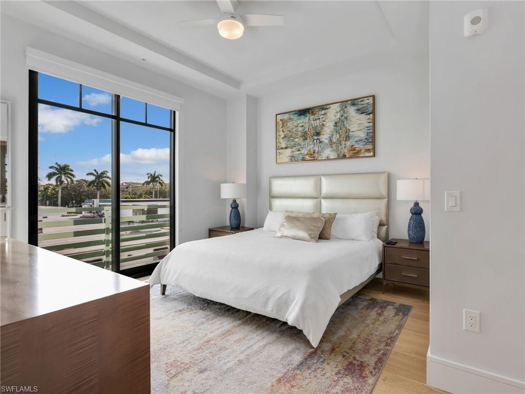 101 8th St S, Unit 201, Naples, FL 34102 Photo