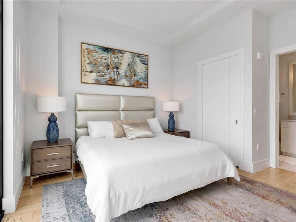 101 8th St S, Unit 201, Naples, FL 34102 Photo