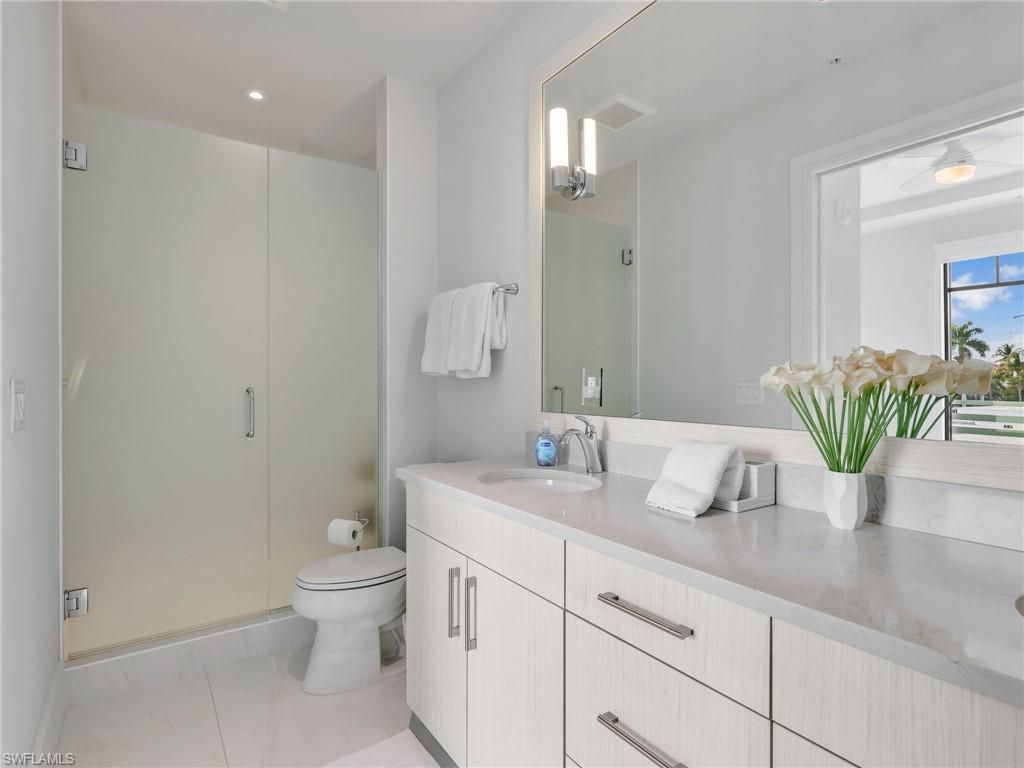 101 8th St S, Unit 201, Naples, FL 34102 Photo