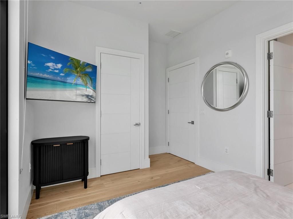 101 8th St S, Unit 201, Naples, FL 34102 Photo