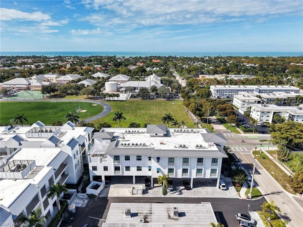 101 8th St S, Unit 201, Naples, FL 34102 Photo