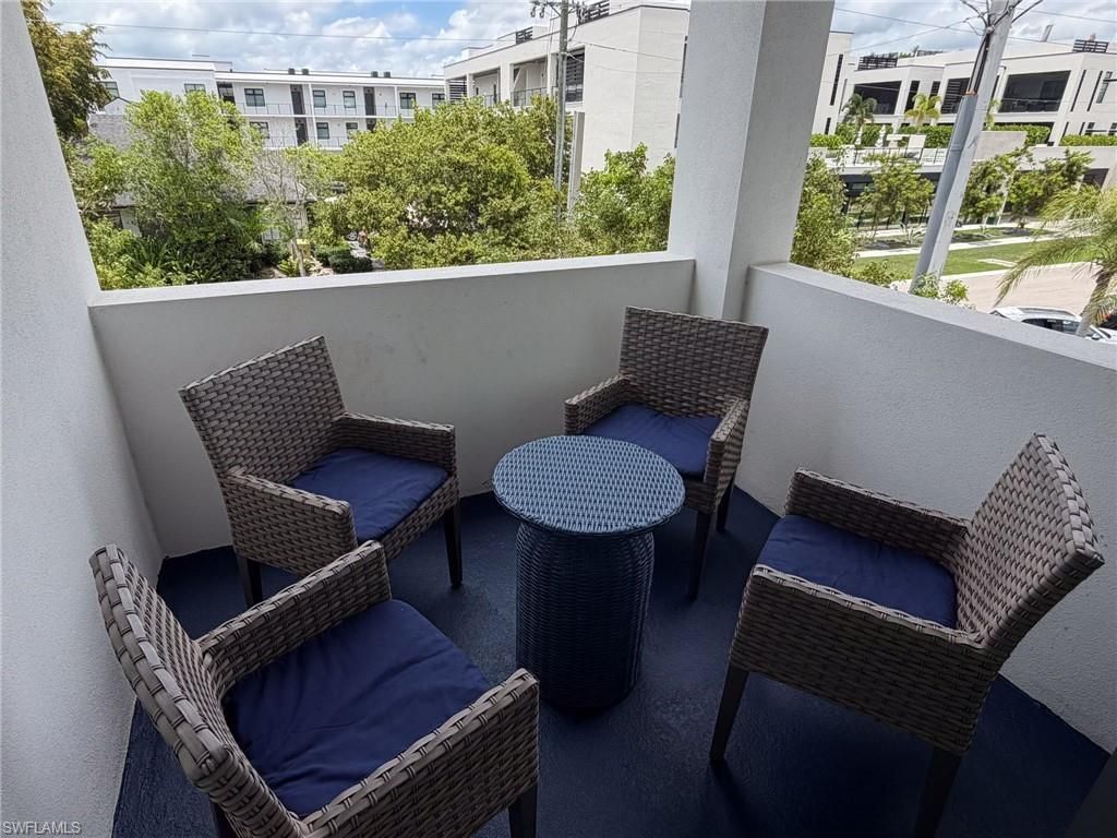 101 8th St S, Unit 201, Naples, FL 34102 Photo