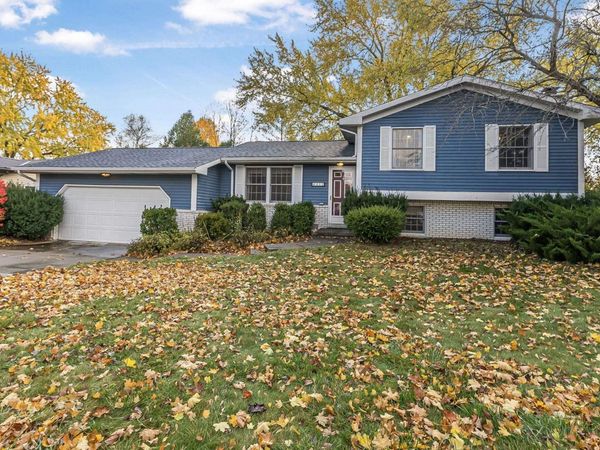 412 Wilcox Parkway, Clare, MI 48617