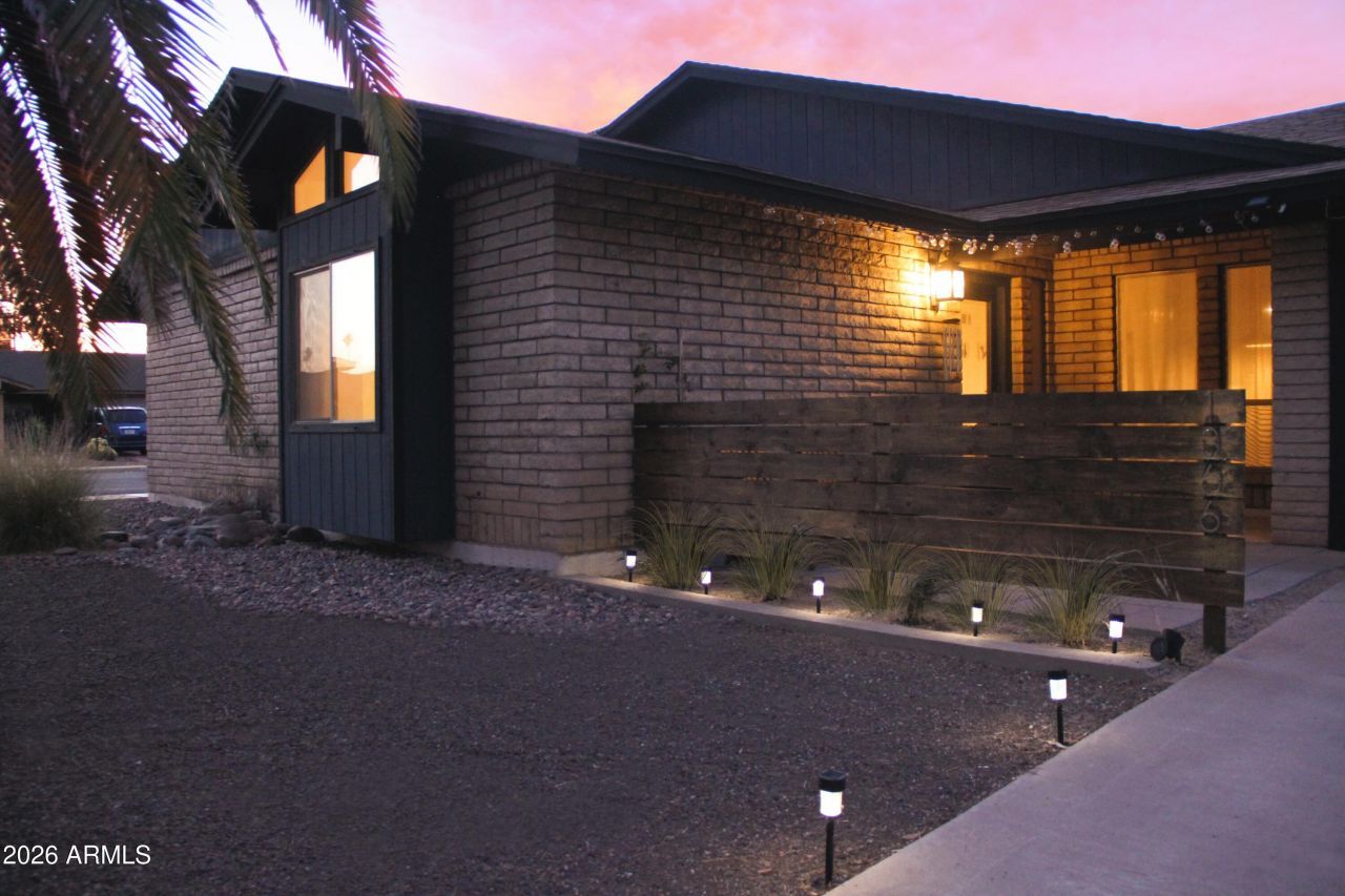 1366 W Plata Avenue, Mesa, AZ 85202 Main Photo