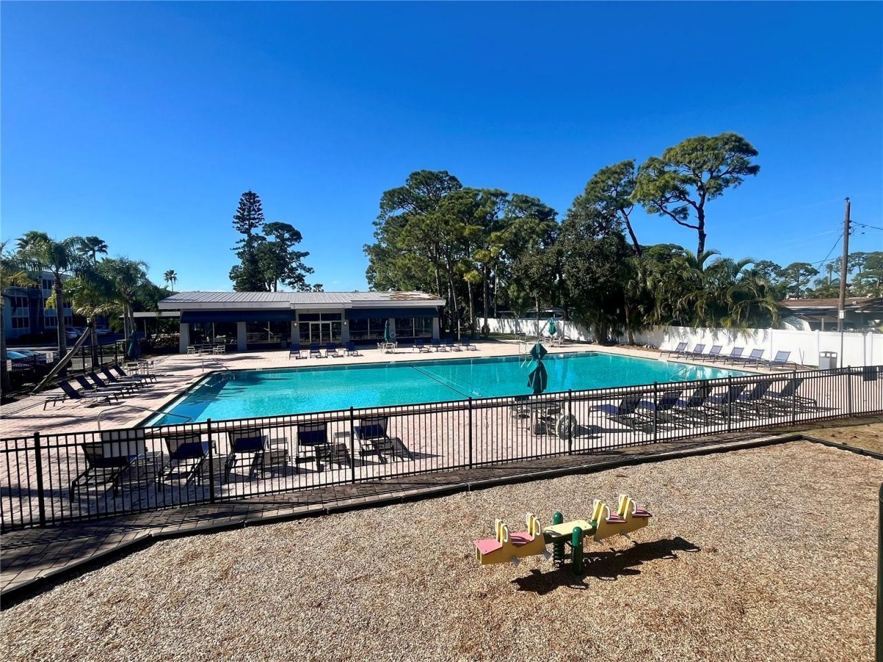 2700 Coconut Bay Lane, Unit 1k, Sarasota, FL 34237 Photo