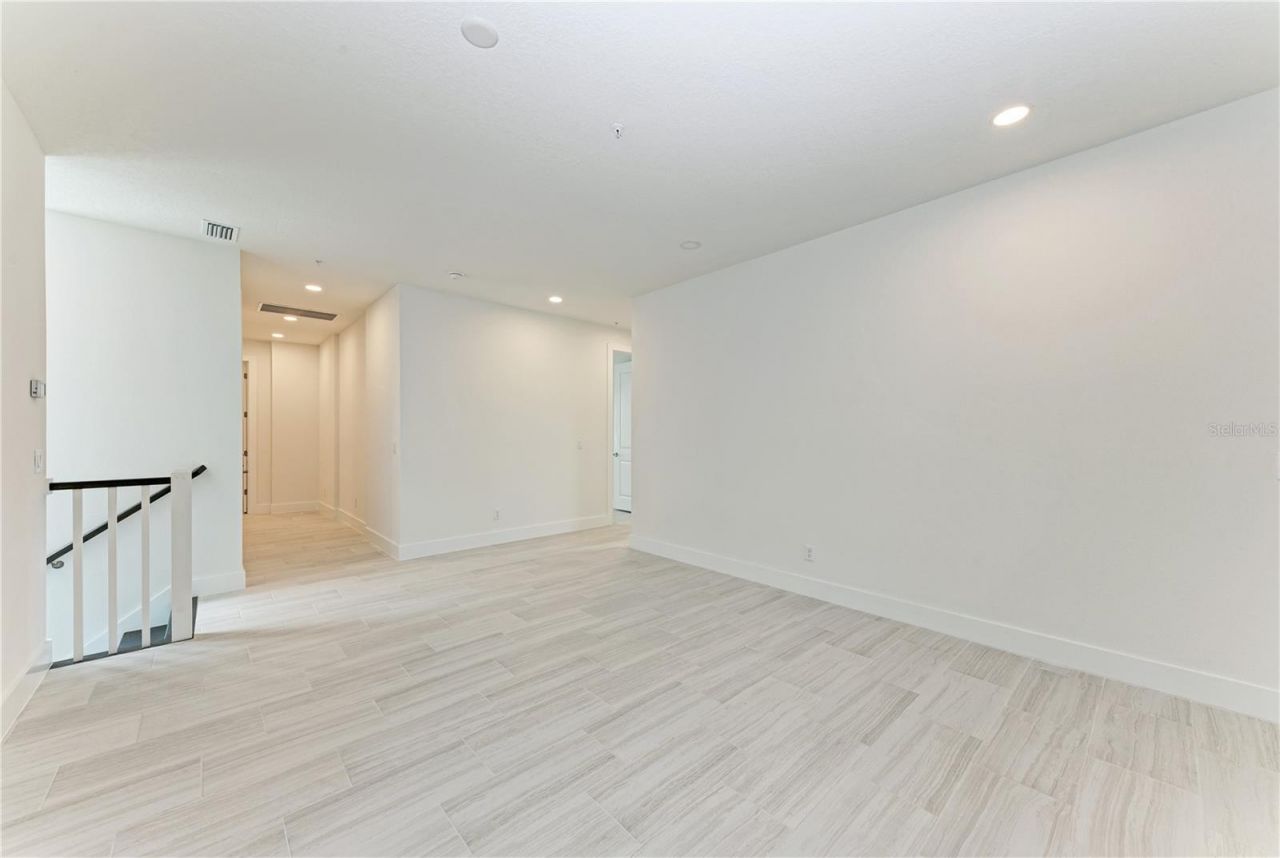 10016 Rembrandt Way, Unit 202, Bradenton, FL 34212 Photo