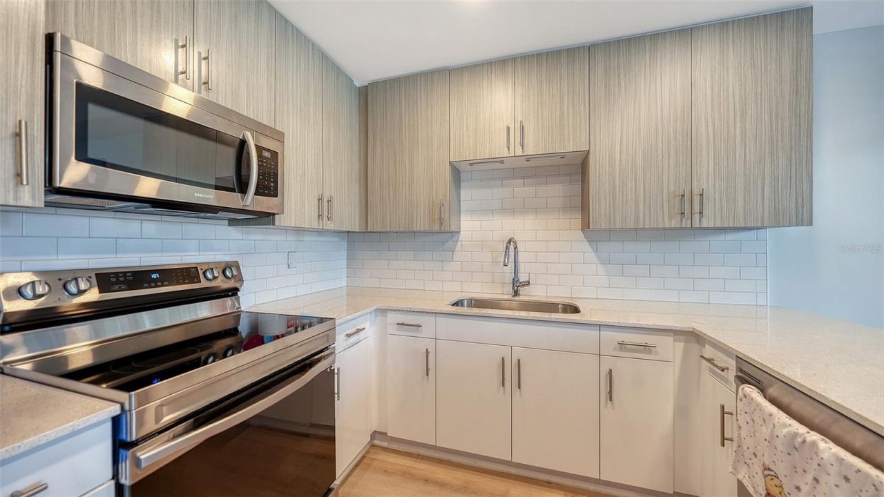 1709 N Tamiami Trail, Unit 223, Sarasota, FL 34234 Photo