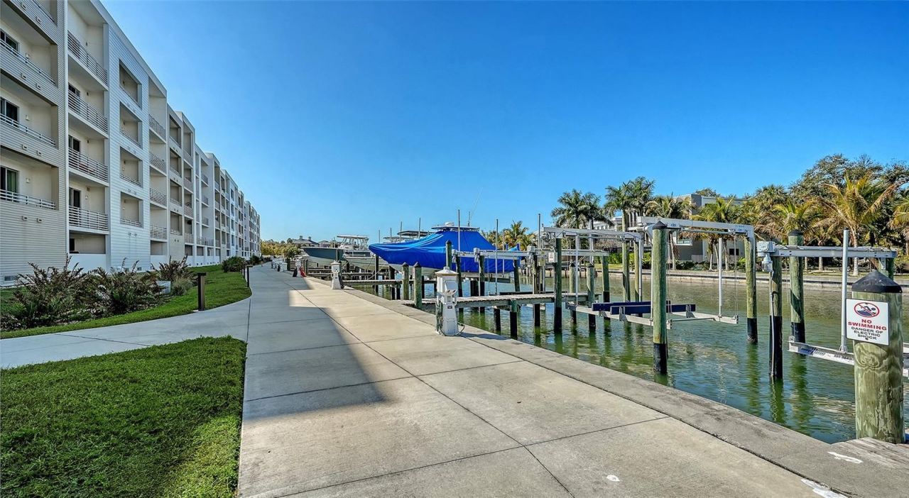 1709 N Tamiami Trail, Unit 223, Sarasota, FL 34234 Photo