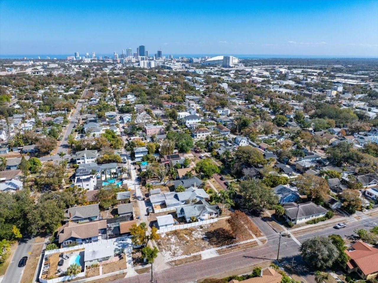 2555 Burlington Avenue N, Saint Petersburg, FL 33713 Photo