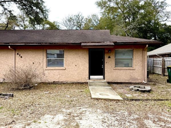 616 W Sunset Boulevard, Unit A, Fort Walton Beach, FL 32547