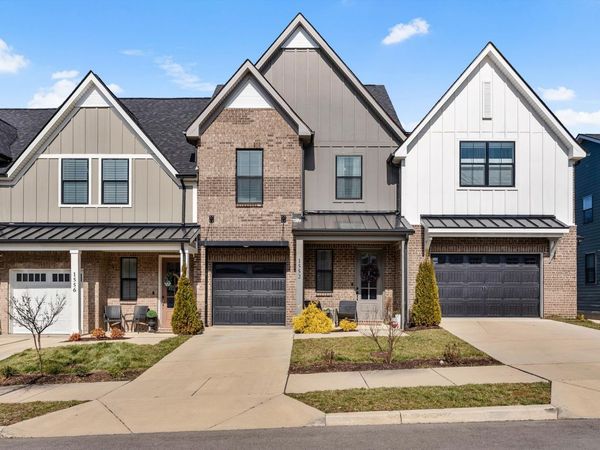 1552 Nickelby Pl, Thompsons Station, TN 37179