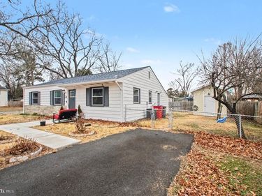 1229 E LONGVIEW DRIVE, WOODBRIDGE, VA 22191