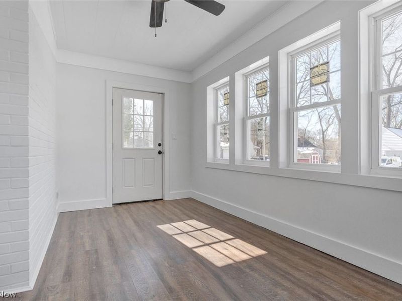 1040 Thorndale Drive, Akron, OH 44320 Photo 10