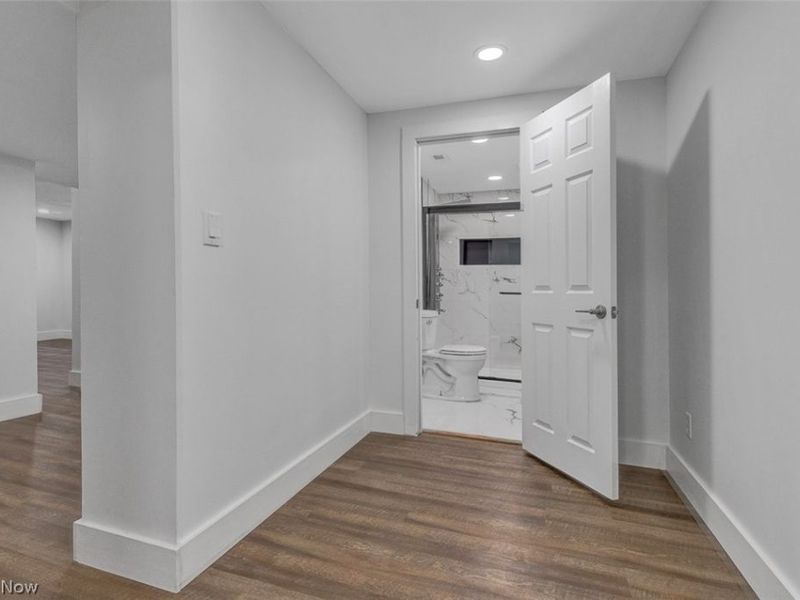 1040 Thorndale Drive, Akron, OH 44320 Photo 31