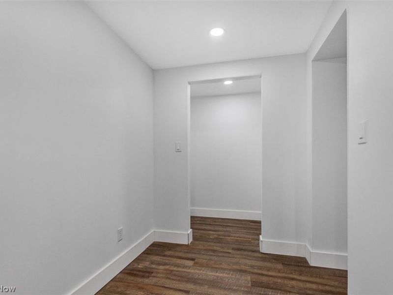 1040 Thorndale Drive, Akron, OH 44320 Photo 36