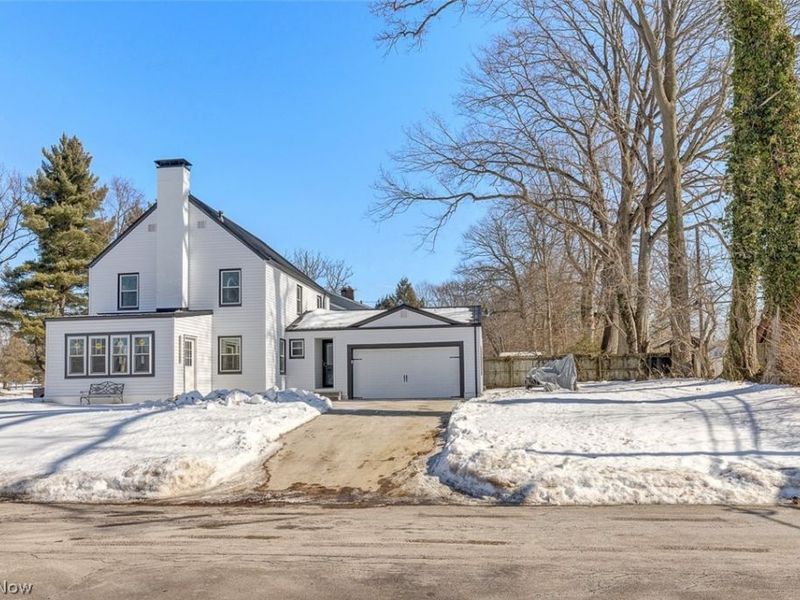 1040 Thorndale Drive, Akron, OH 44320 Photo 5