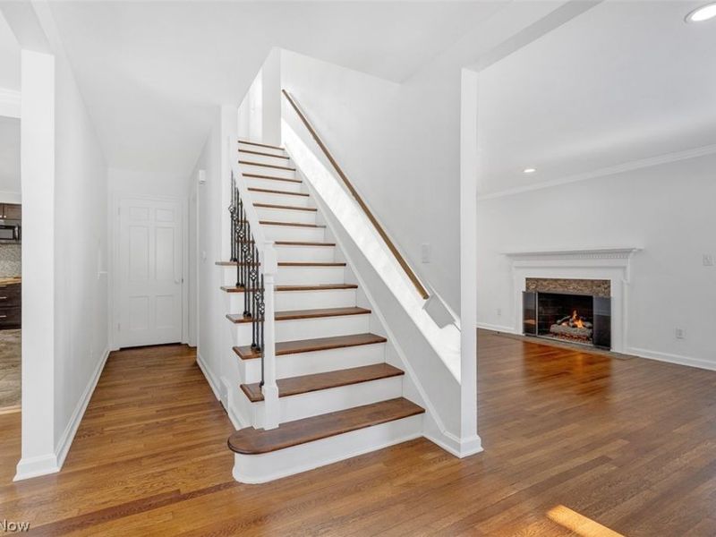 1040 Thorndale Drive, Akron, OH 44320 Photo 8