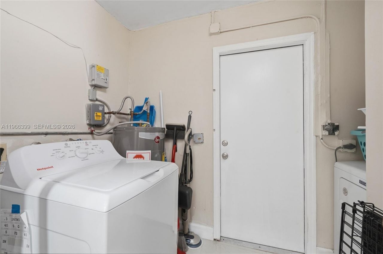 11420 NW 32nd Pl , Sunrise, FL 33323 Photo