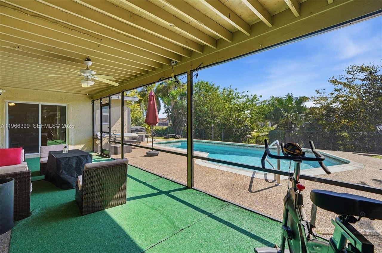 11420 NW 32nd Pl , Sunrise, FL 33323 Photo