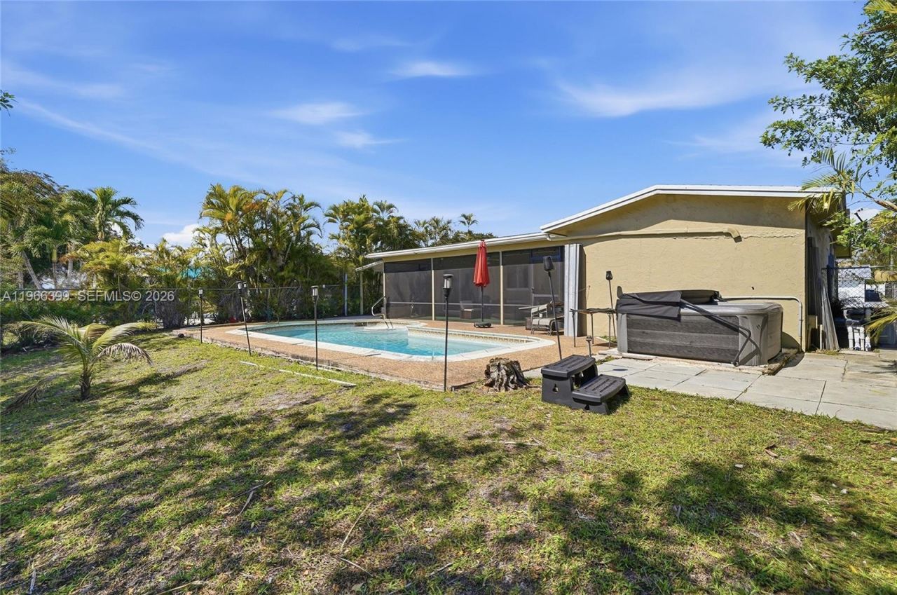 11420 NW 32nd Pl , Sunrise, FL 33323 Photo