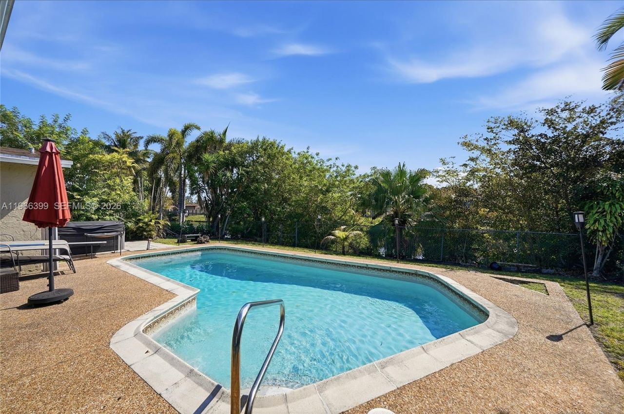 11420 NW 32nd Pl , Sunrise, FL 33323 Photo