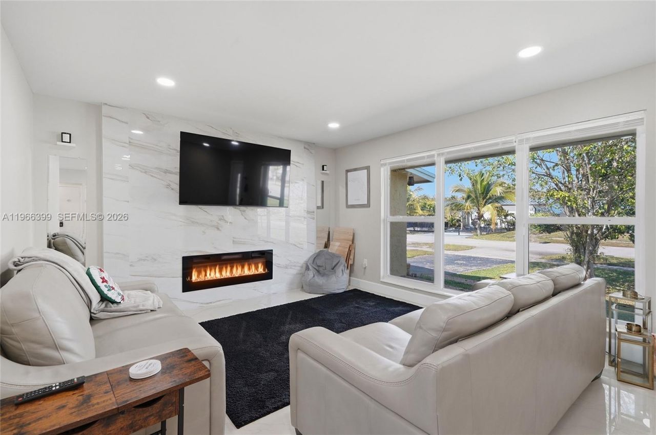 11420 NW 32nd Pl , Sunrise, FL 33323 Photo