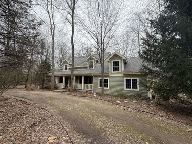 13217 Three Oaks Road, Sawyer, MI 49125