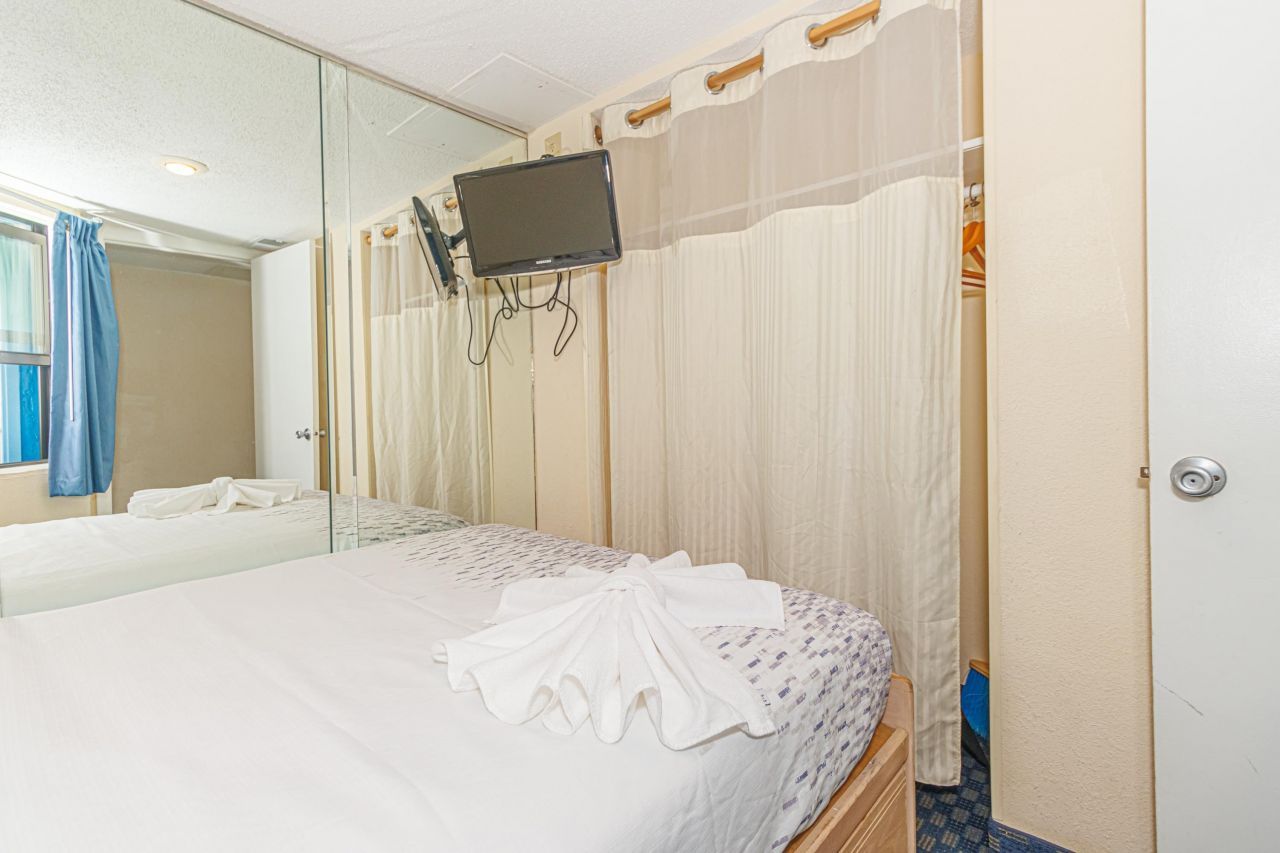 1304 N Ocean Blvd. Photo 7