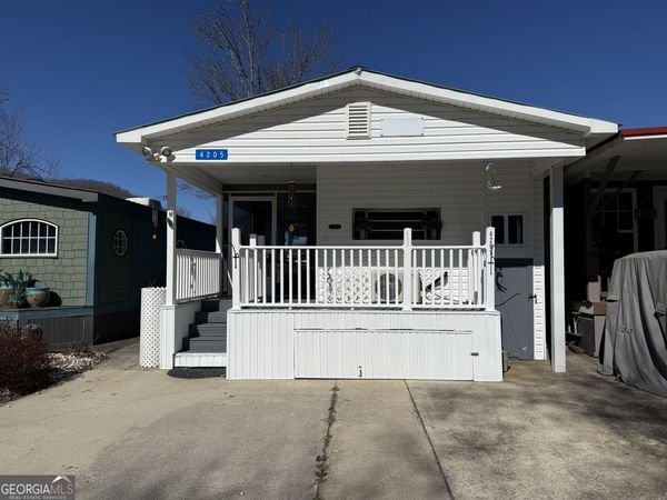 4205 Riverbank Run, Hiawassee, GA 30546