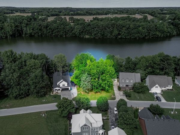 6 Cypress Point Dr , Winchester, TN 37398