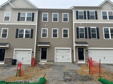 737 Hardman Drive, Morgantown, WV 26501