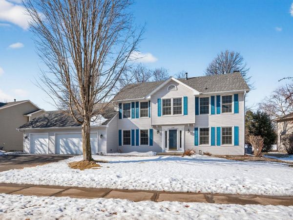 640 Hackmore Drive, Eagan, MN 55123