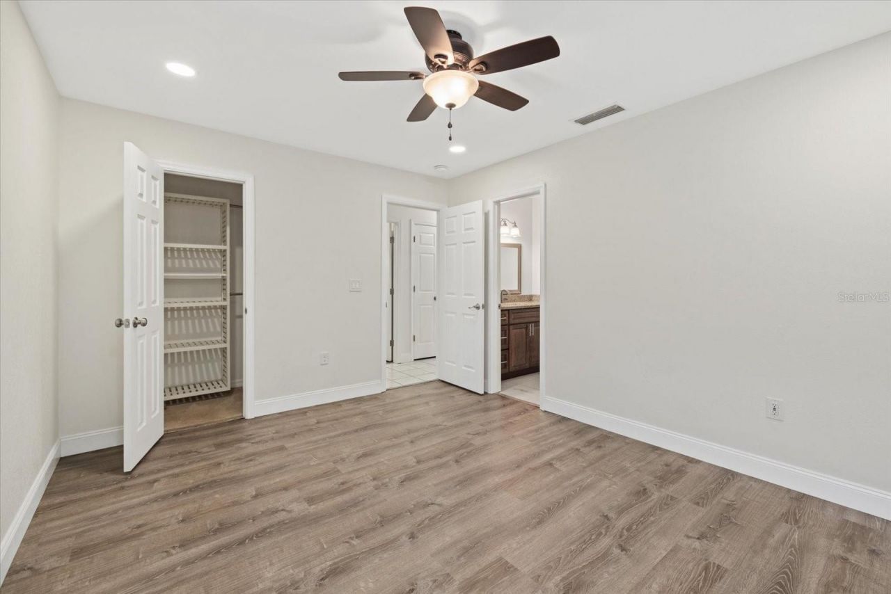 1551 N Conrad Avenue, Sarasota, FL 34237 Photo