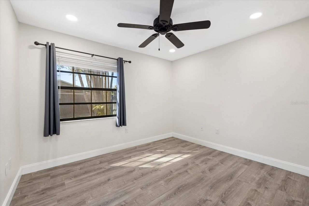 1551 N Conrad Avenue, Sarasota, FL 34237 Photo