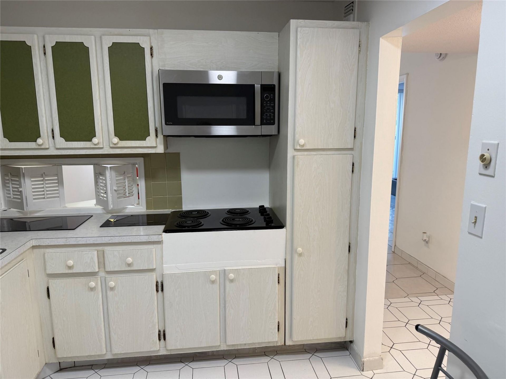 1849 S Ocean Drive, Hallandale Beach, FL 33009 Photo