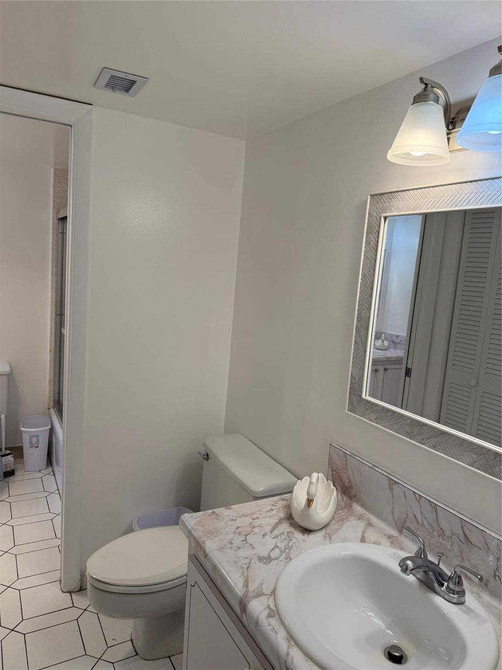 1849 S Ocean Drive, Hallandale Beach, FL 33009 Photo