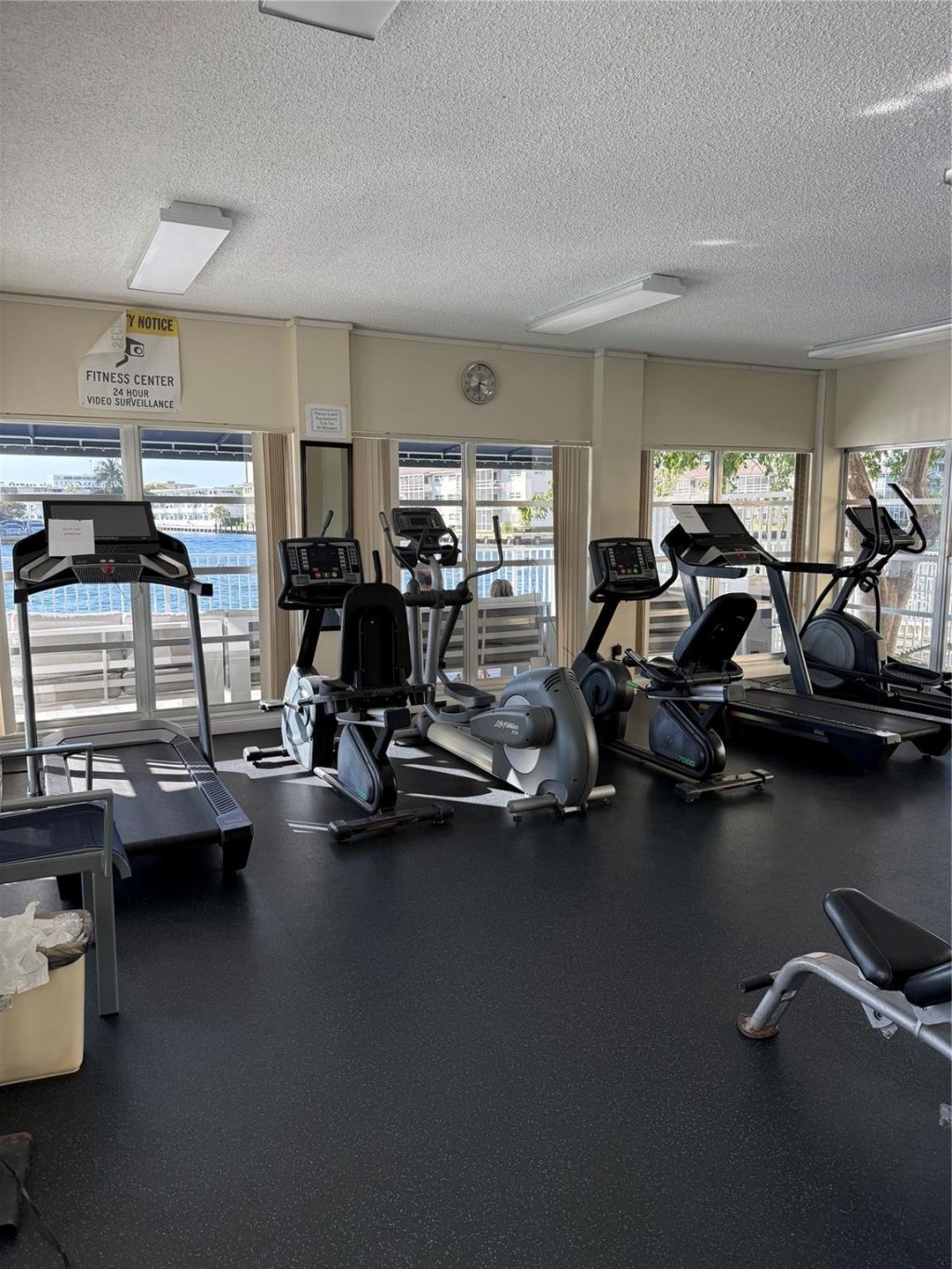 1849 S Ocean Drive, Hallandale Beach, FL 33009 Photo