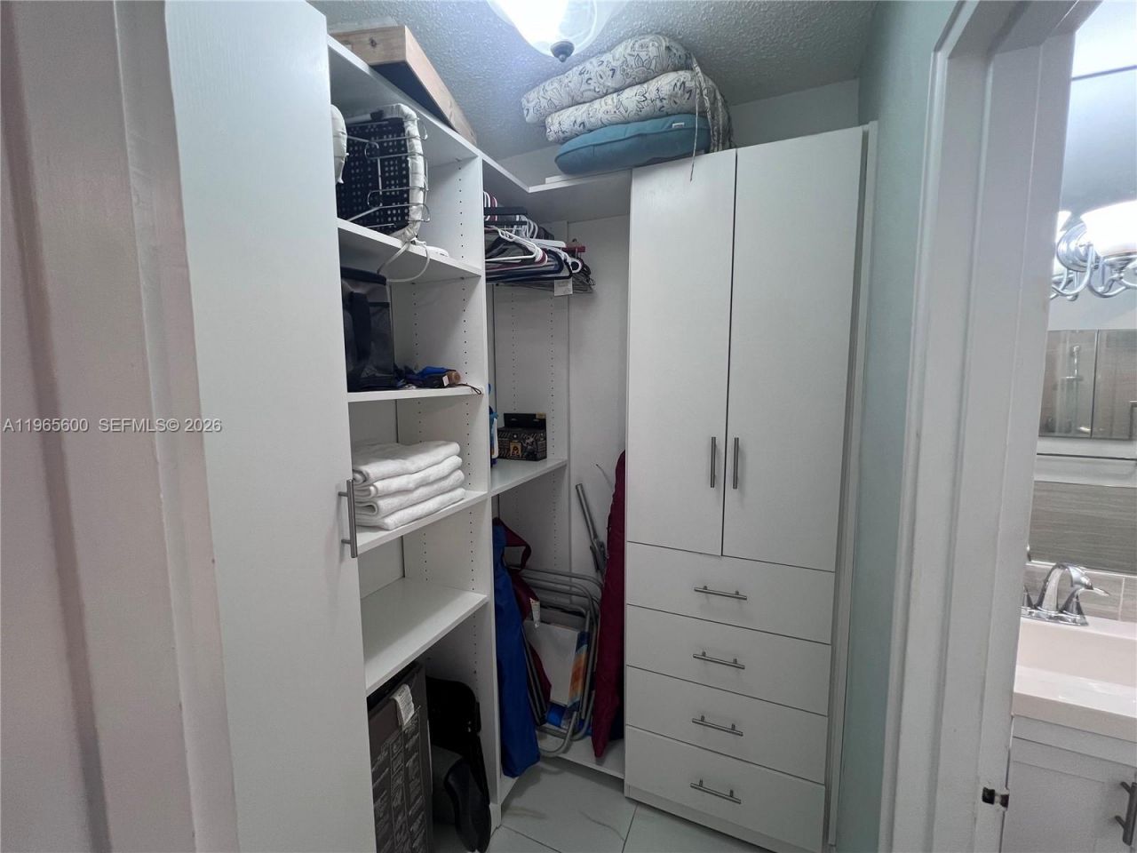 321 Wilson St , Unit A203, Hollywood, FL 33019 Photo